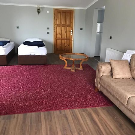 Yedigoller Hotel & Restaurant Узунгель Экстерьер фото