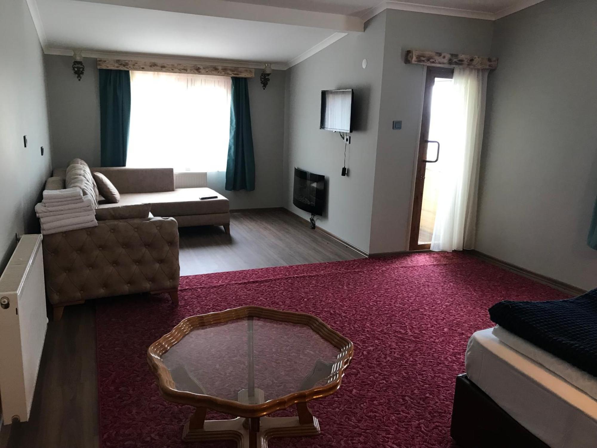 Yedigoller Hotel & Restaurant Узунгель Экстерьер фото