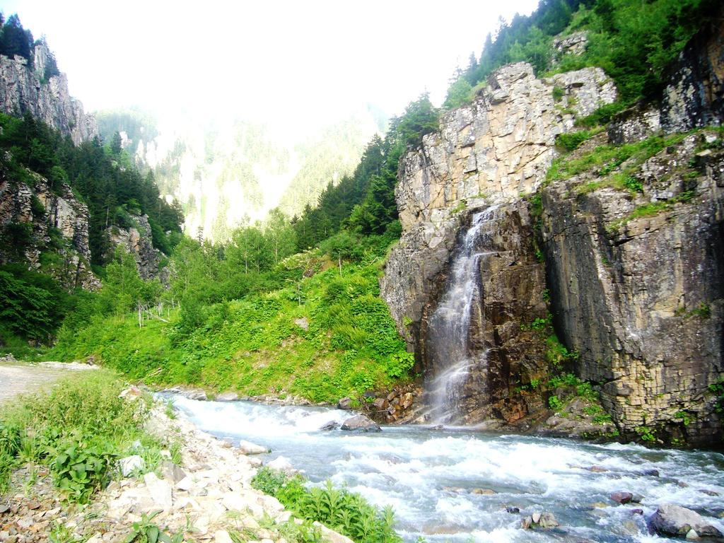 Yedigoller Hotel & Restaurant Узунгель Экстерьер фото