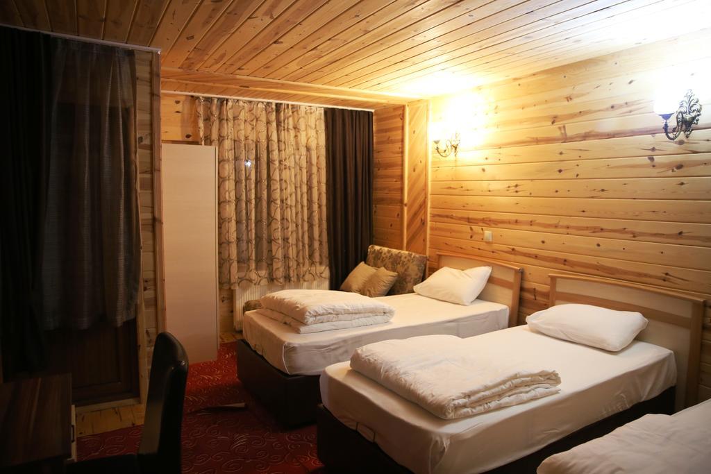 Yedigoller Hotel & Restaurant Узунгель Экстерьер фото